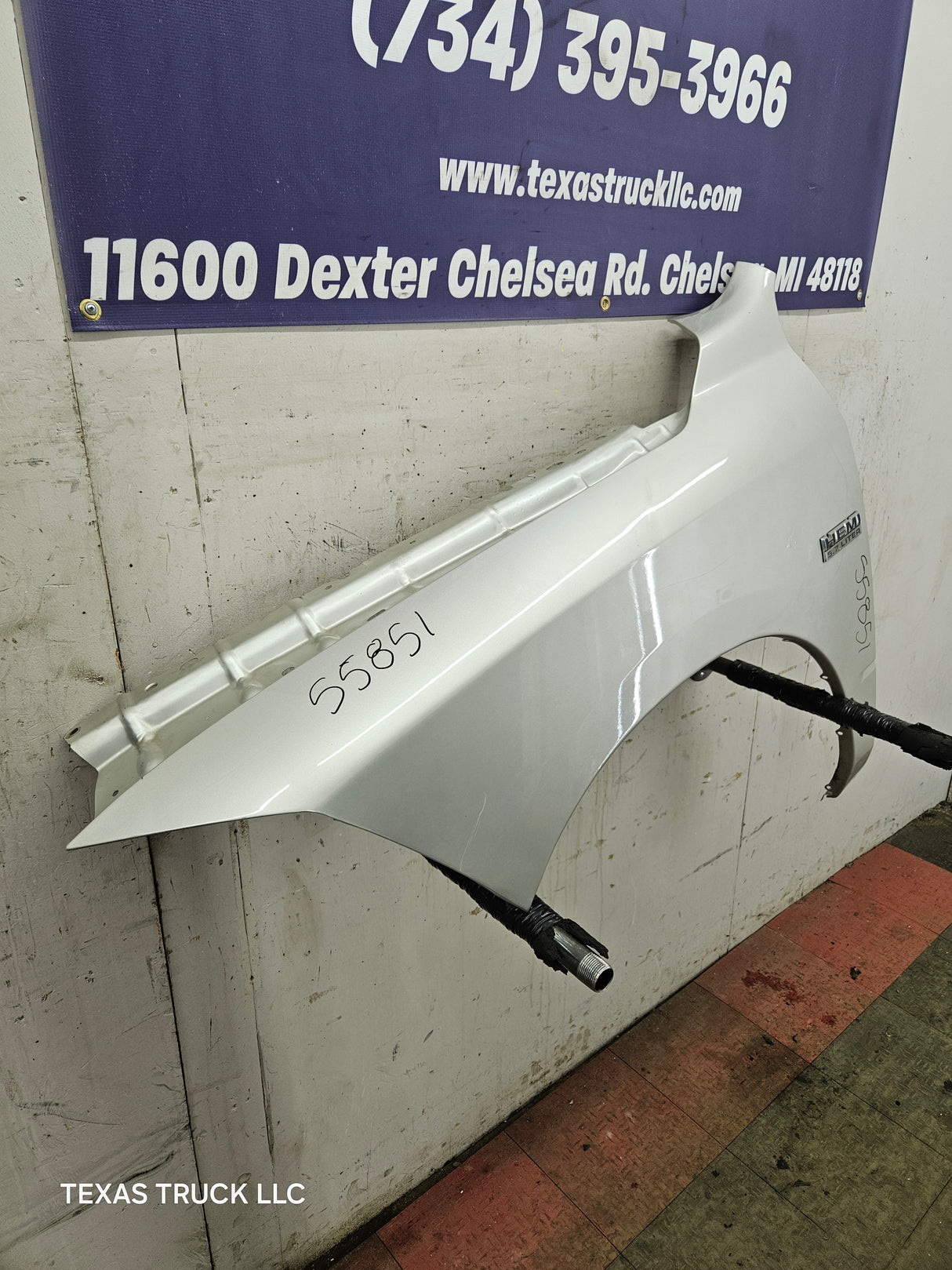 2009-2018 Dodge Ram 4th Gen LH Driver Side Front Fender 1500 2500 3500 - Light Graystone Pearl Coat