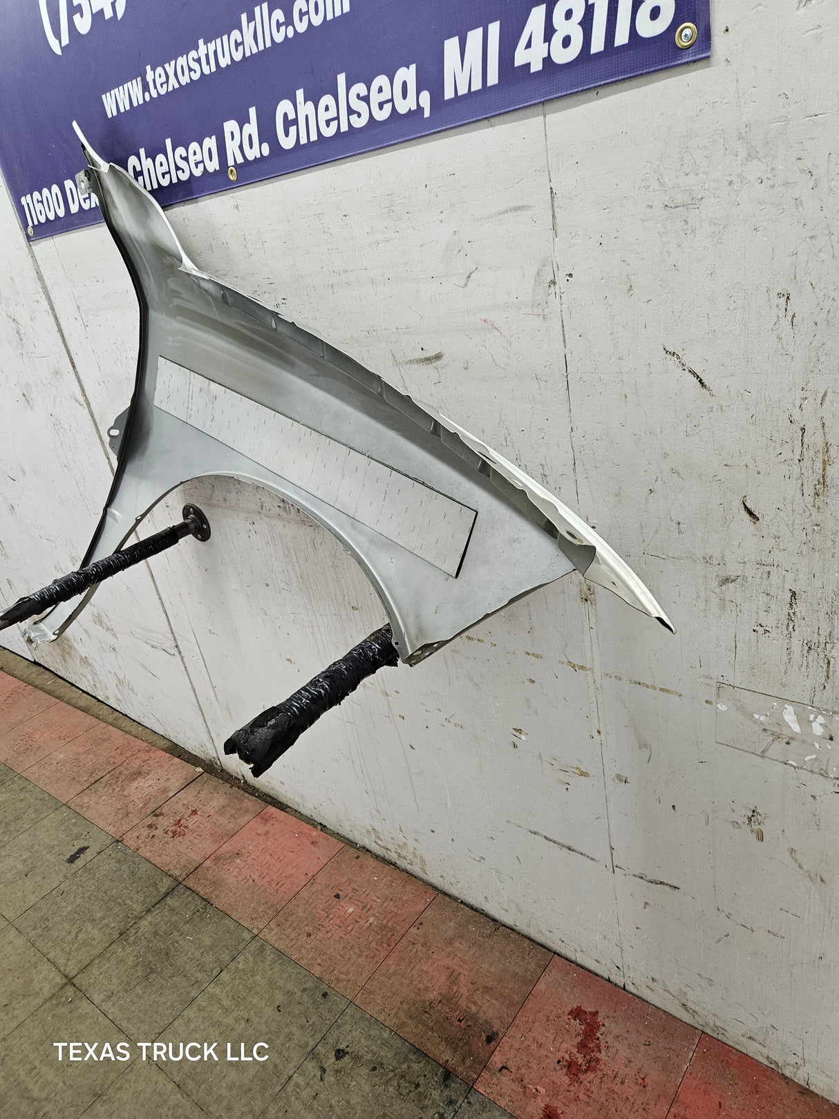 2009-2018 Dodge Ram 4th Gen LH Driver Side Front Fender 1500 2500 3500 - Light Graystone Pearl Coat