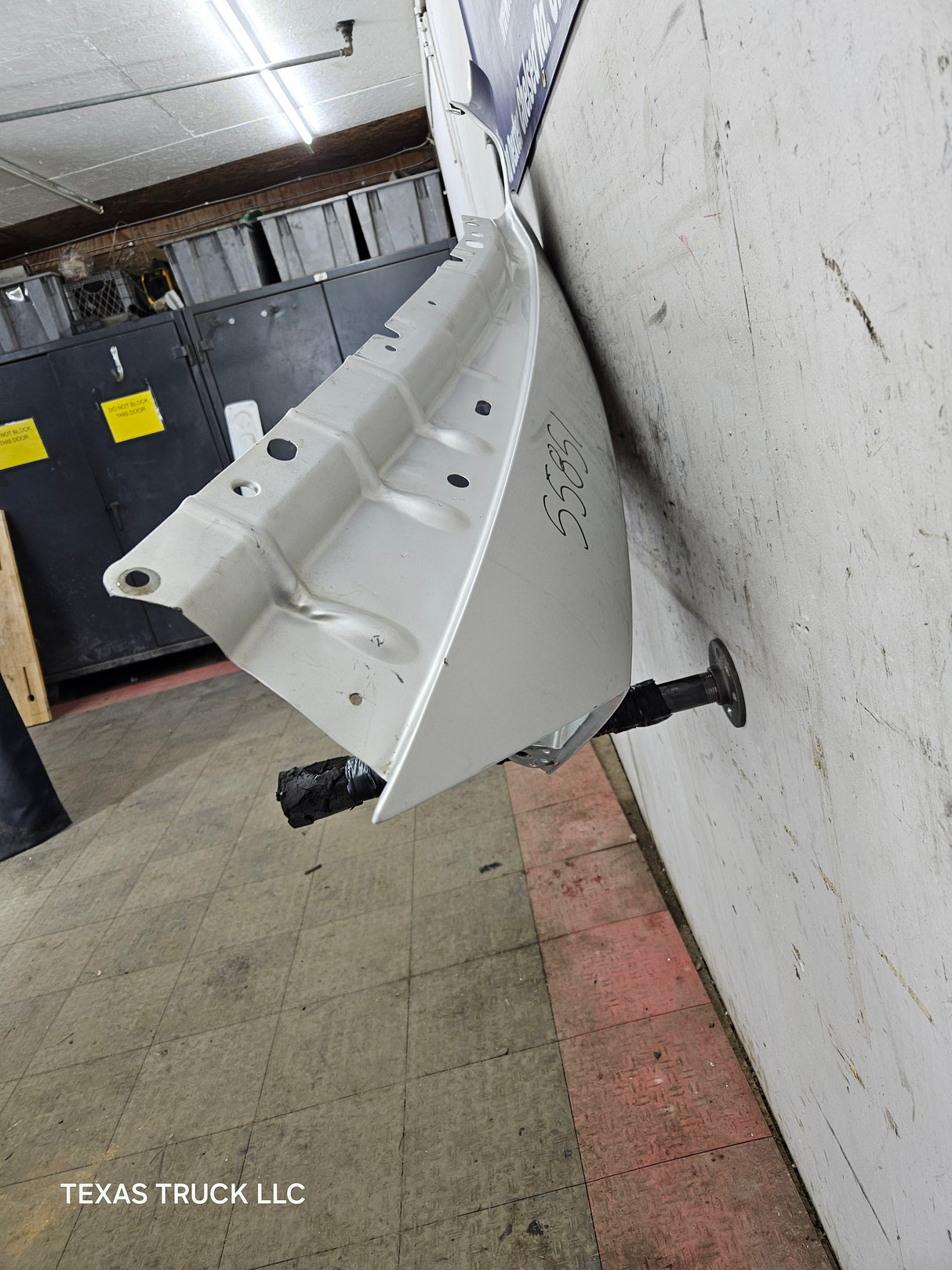 2009-2018 Dodge Ram 4th Gen LH Driver Side Front Fender 1500 2500 3500 - Light Graystone Pearl Coat