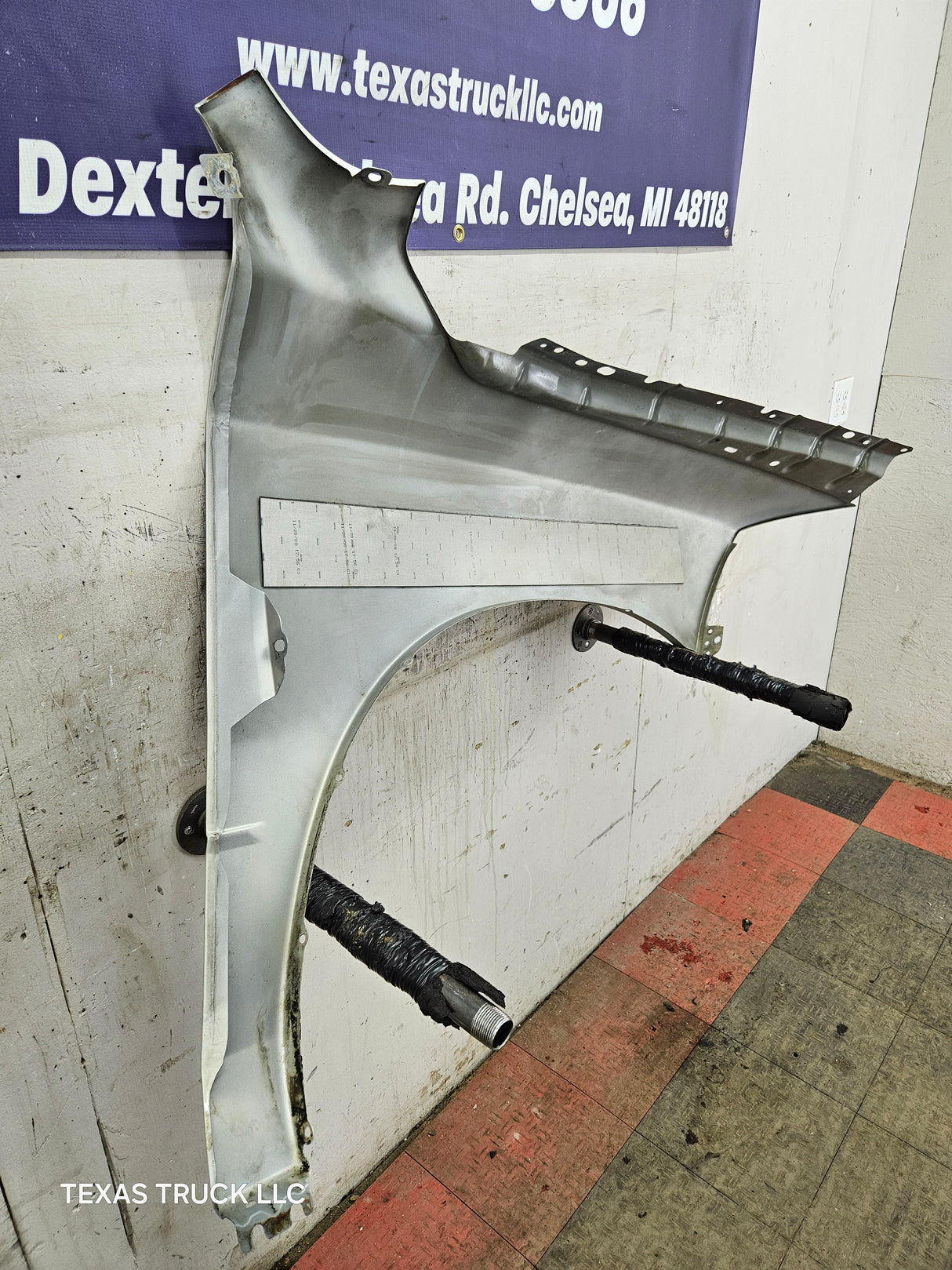 2009-2018 Dodge Ram 4th Gen LH Driver Side Front Fender 1500 2500 3500 - Light Graystone Pearl Coat