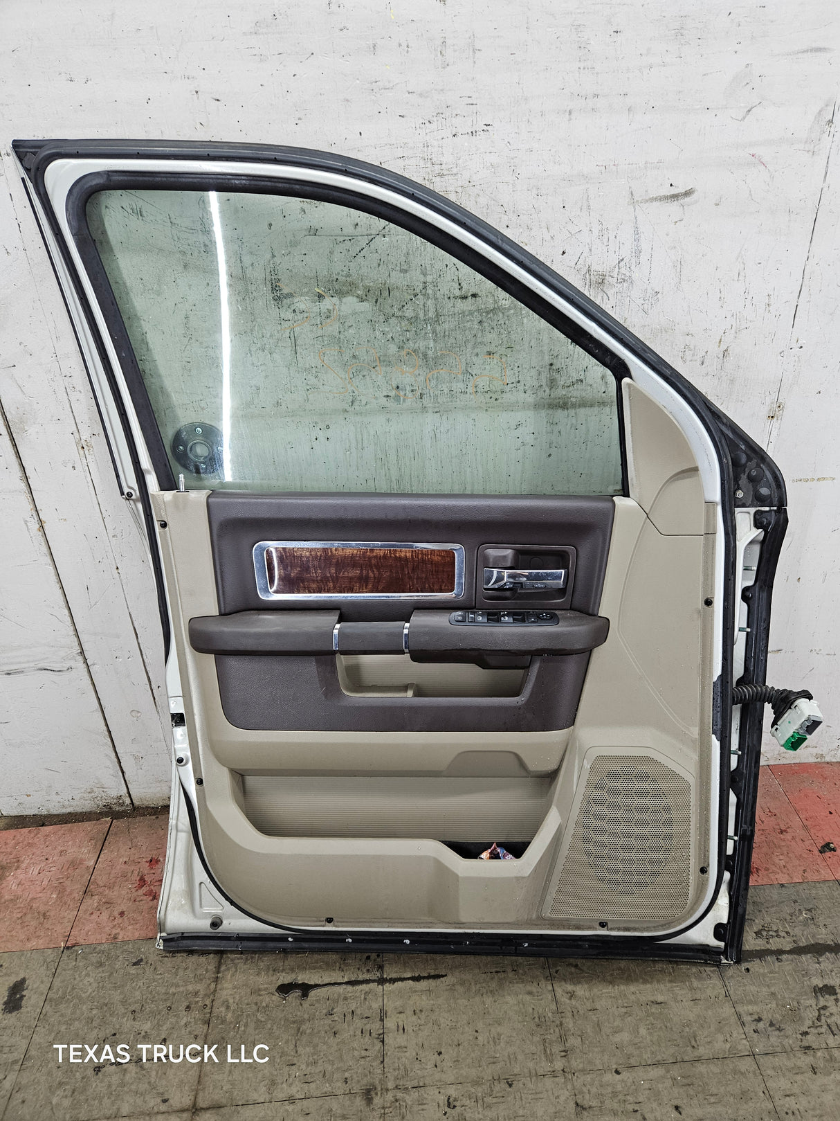 2009-2018 Dodge Ram 4th Gen Driver Side LH Front Quad Cab Door 1500 2500 3500 4500 5500 - Light Graystone Pearl Coat