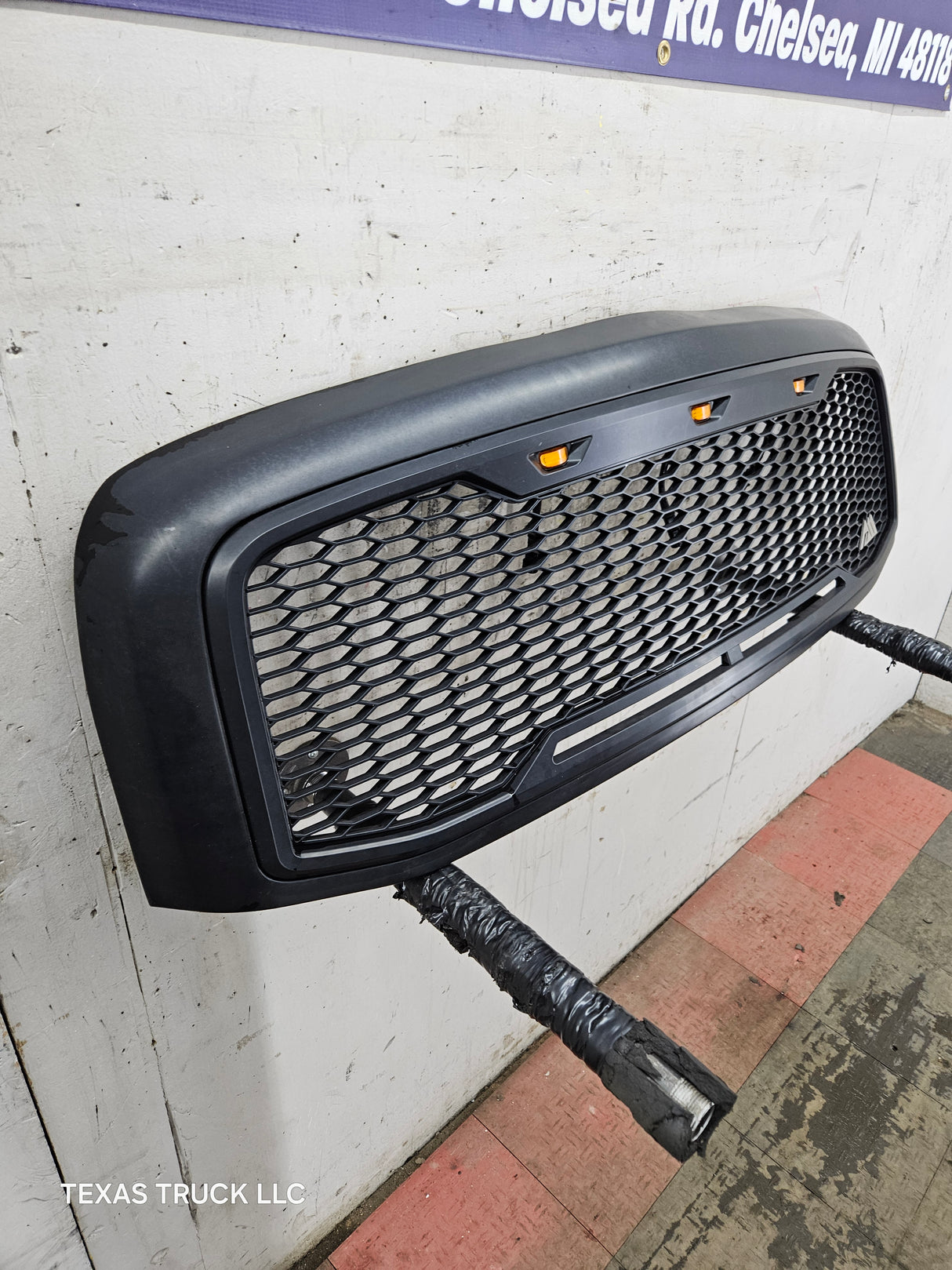 2006-2008 Dodge Ram 3rd Gen 1500 2500 3500 Black Aftermarket Grill with lights