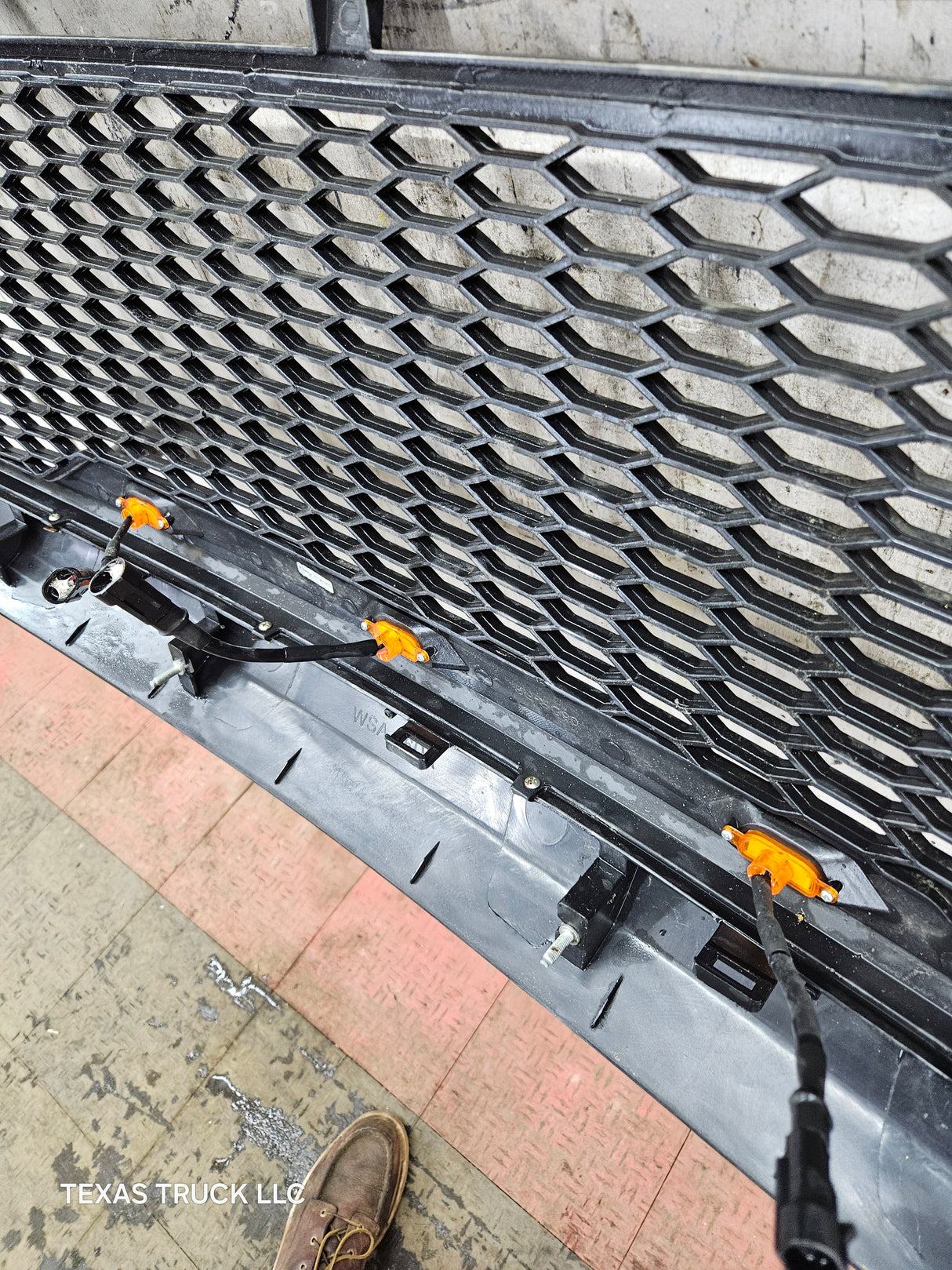 2006-2008 Dodge Ram 3rd Gen 1500 2500 3500 Black Aftermarket Grill with lights