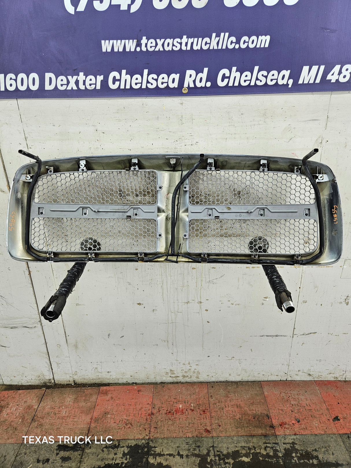 2002-2005 Dodge Ram 3rd Gen 1500 2500 3500 Chrome Grill