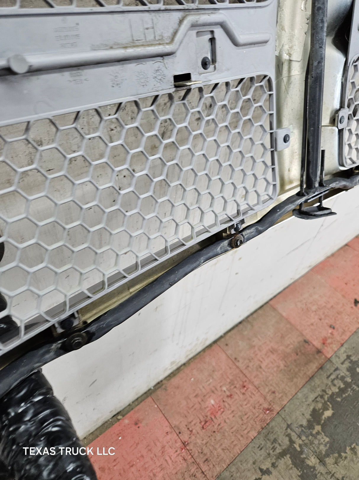 2002-2005 Dodge Ram 3rd Gen 1500 2500 3500 Chrome Grill