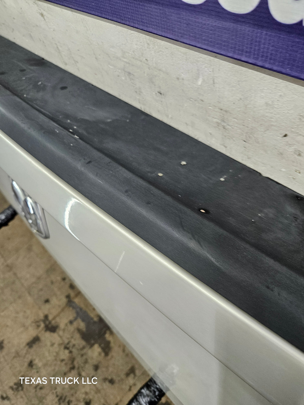 2009-2018 Dodge Ram 4th Gen 1500 2500 3500 Tailgate - Light Graystone Pearl Coat