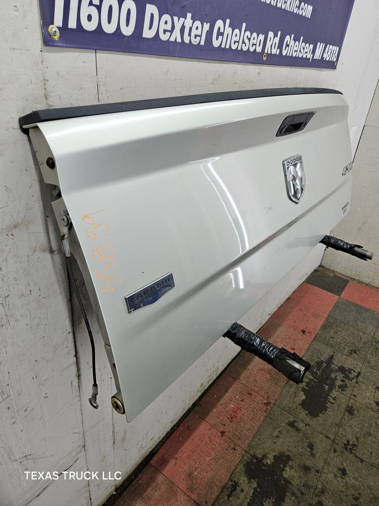 2009-2018 Dodge Ram 4th Gen 1500 2500 3500 Tailgate - Light Graystone Pearl Coat