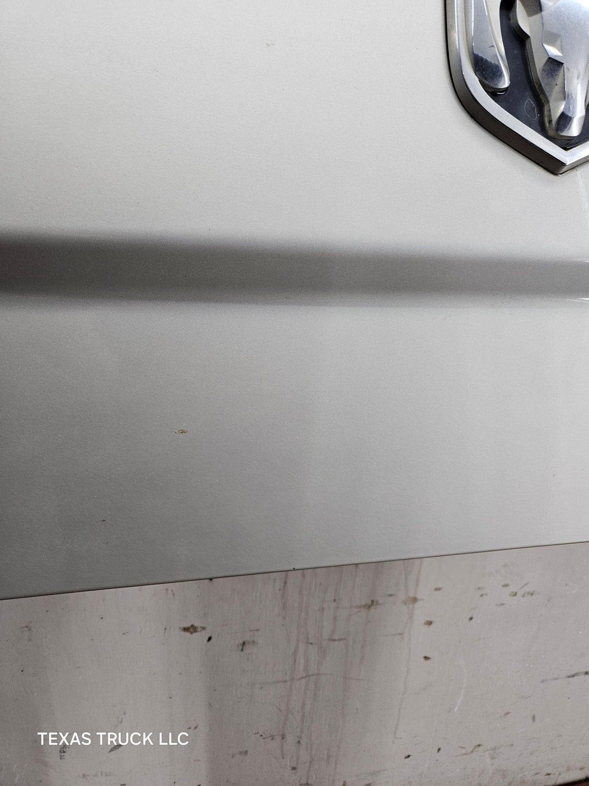 2009-2018 Dodge Ram 4th Gen 1500 2500 3500 Tailgate - Light Graystone Pearl Coat