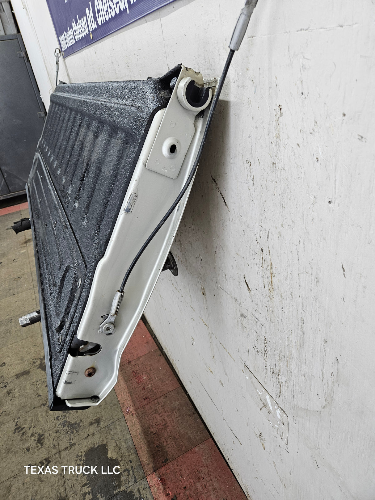 2009-2018 Dodge Ram 4th Gen 1500 2500 3500 Tailgate - Light Graystone Pearl Coat