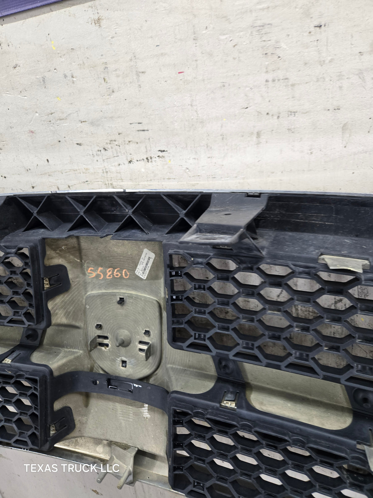 2009-2011 Dodge Ram 1500 Chrome Grill Surround