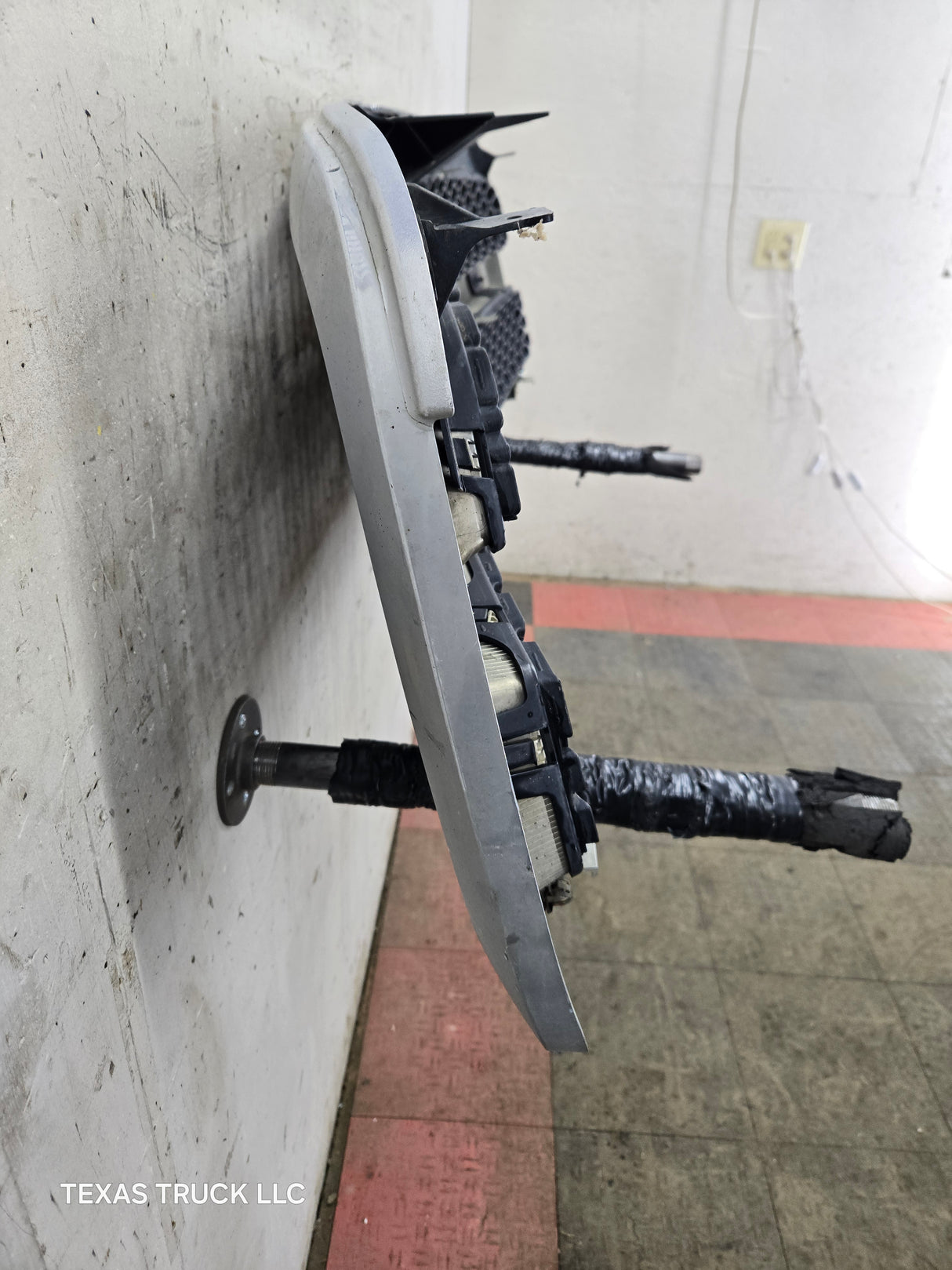 2009-2011 Dodge Ram 1500 Chrome Grill Surround