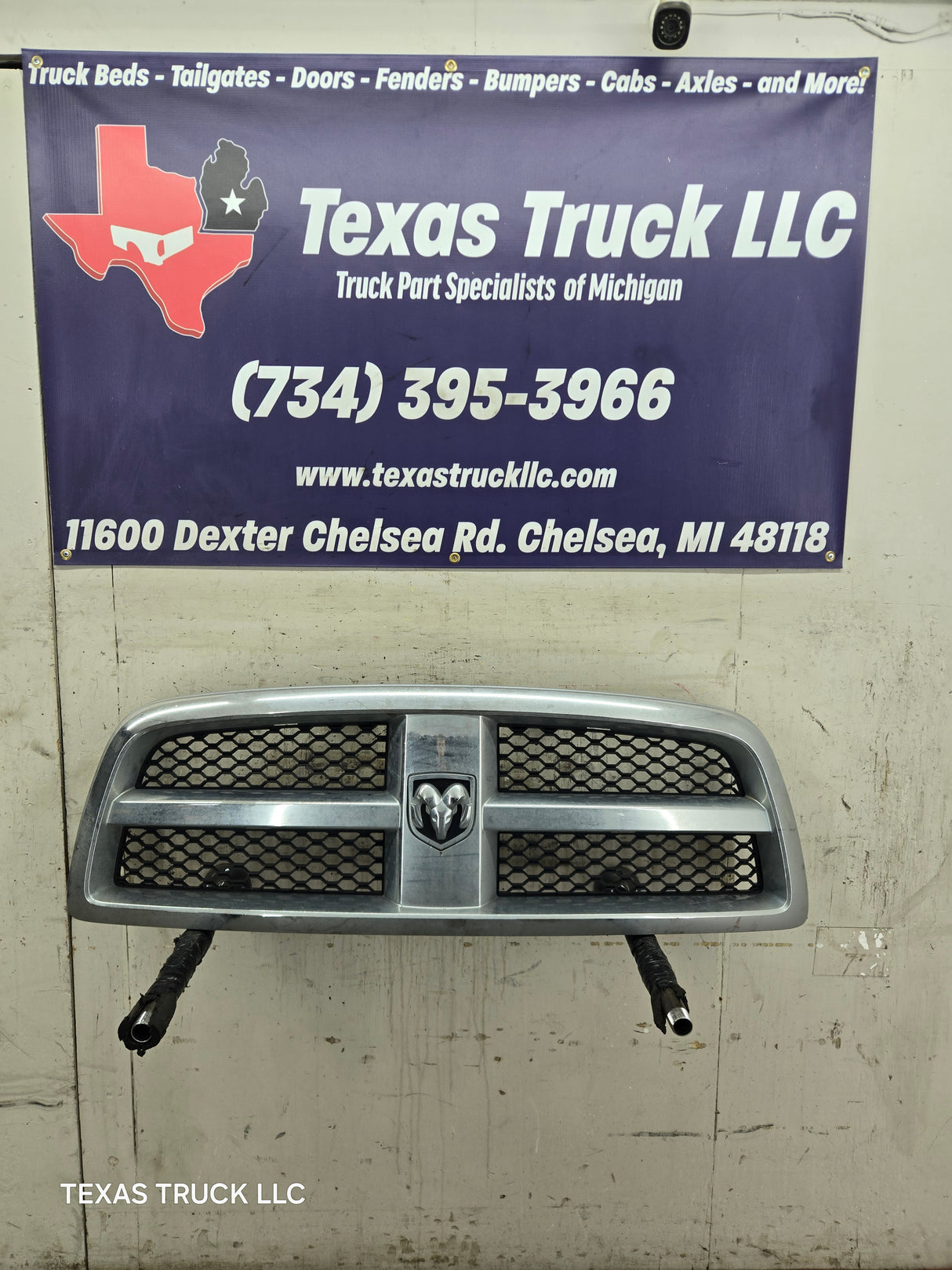 2009-2011 Dodge Ram 1500 Chrome Grill Surround