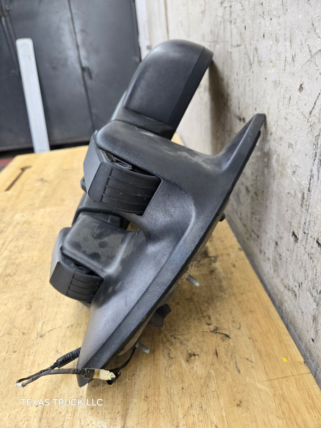 2008-2016 Ford Super Duty F250 F350 F450 F550 RH Passenger Side Manual Towing Mirror OEM