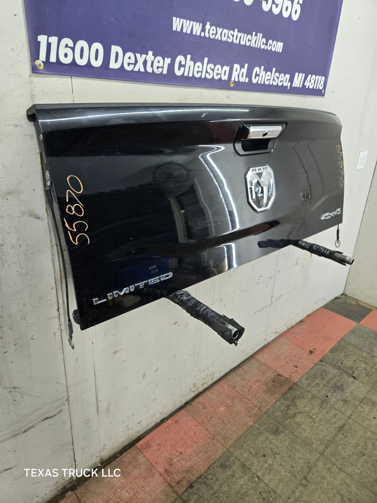 2019-2025 Dodge Ram 2500 3500 4500 5th Gen Tailgate - Black