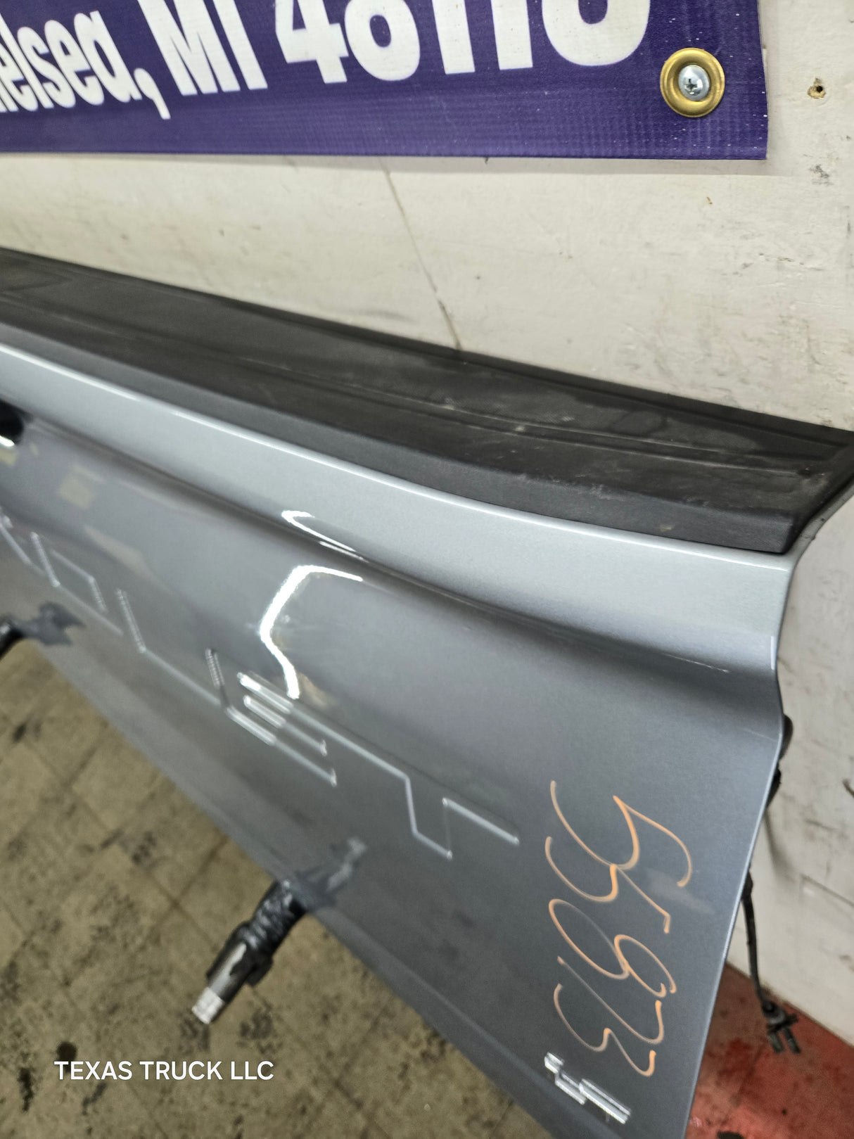 2019-2025 Chevrolet Silverado 2500 3500 Truck Tailgate Power Up / Down Gate