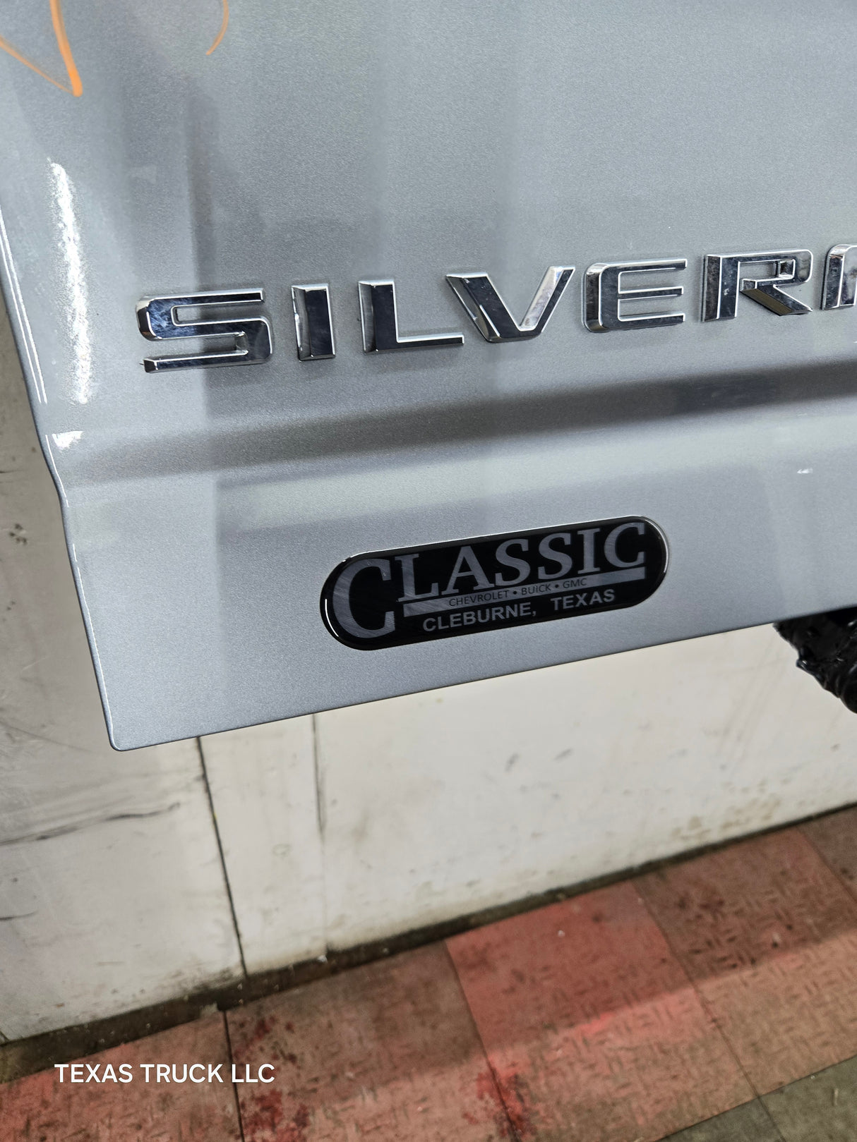 2019-2025 Chevrolet Silverado 2500 3500 Truck Tailgate Power Up / Down Gate