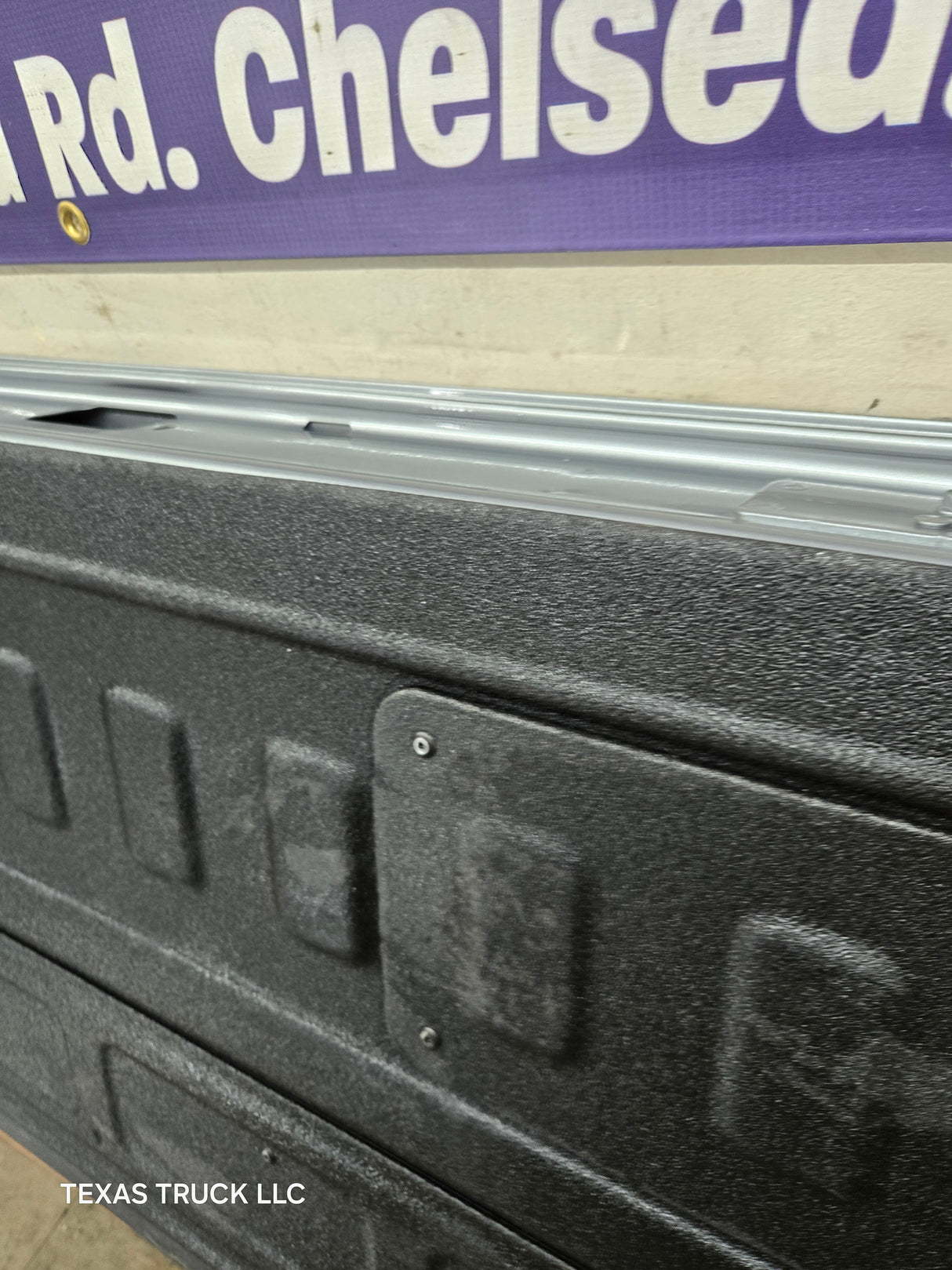 2019-2025 Chevrolet Silverado 2500 3500 Truck Tailgate Power Up / Down Gate