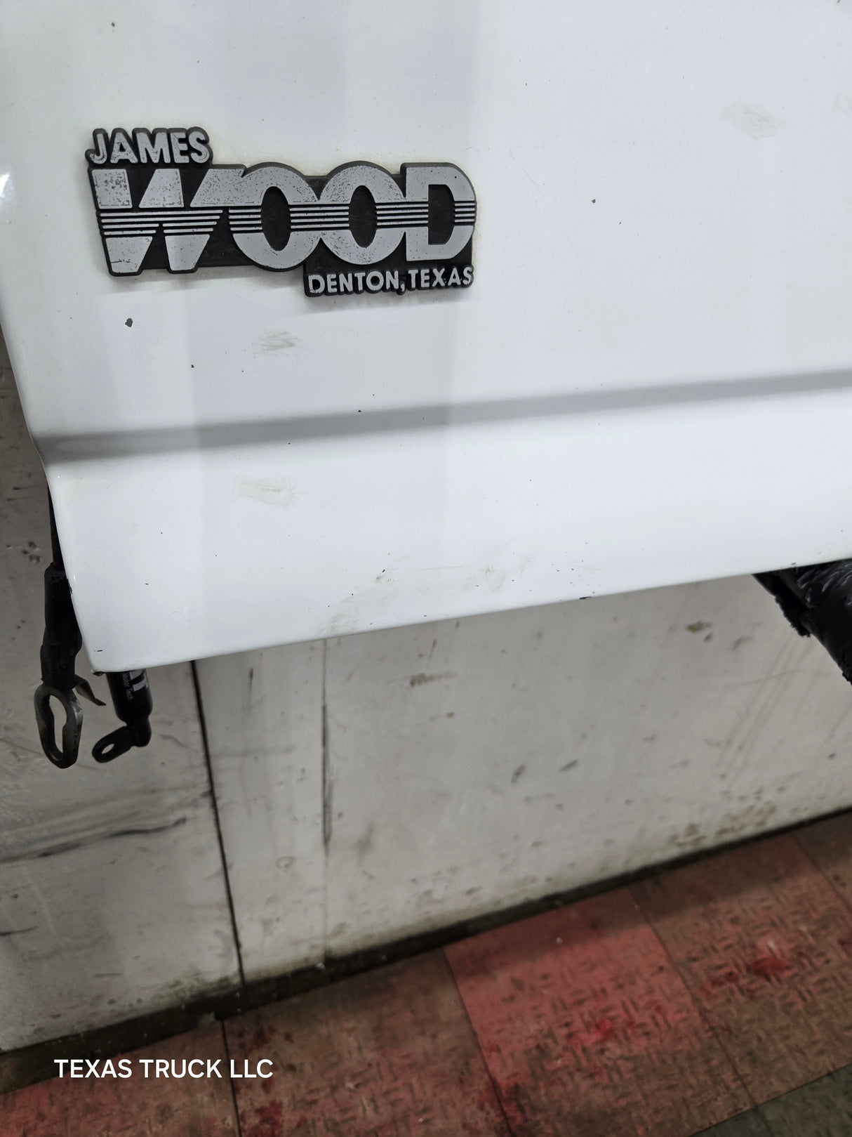 1999-2007 Chevrolet Silverado / GMC Sierra 1500 2500 3500 Tailgate - Summit White