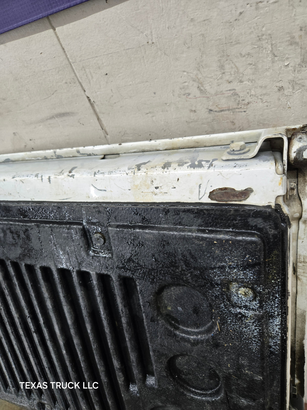 1999-2007 Chevrolet Silverado / GMC Sierra 1500 2500 3500 Tailgate - Summit White