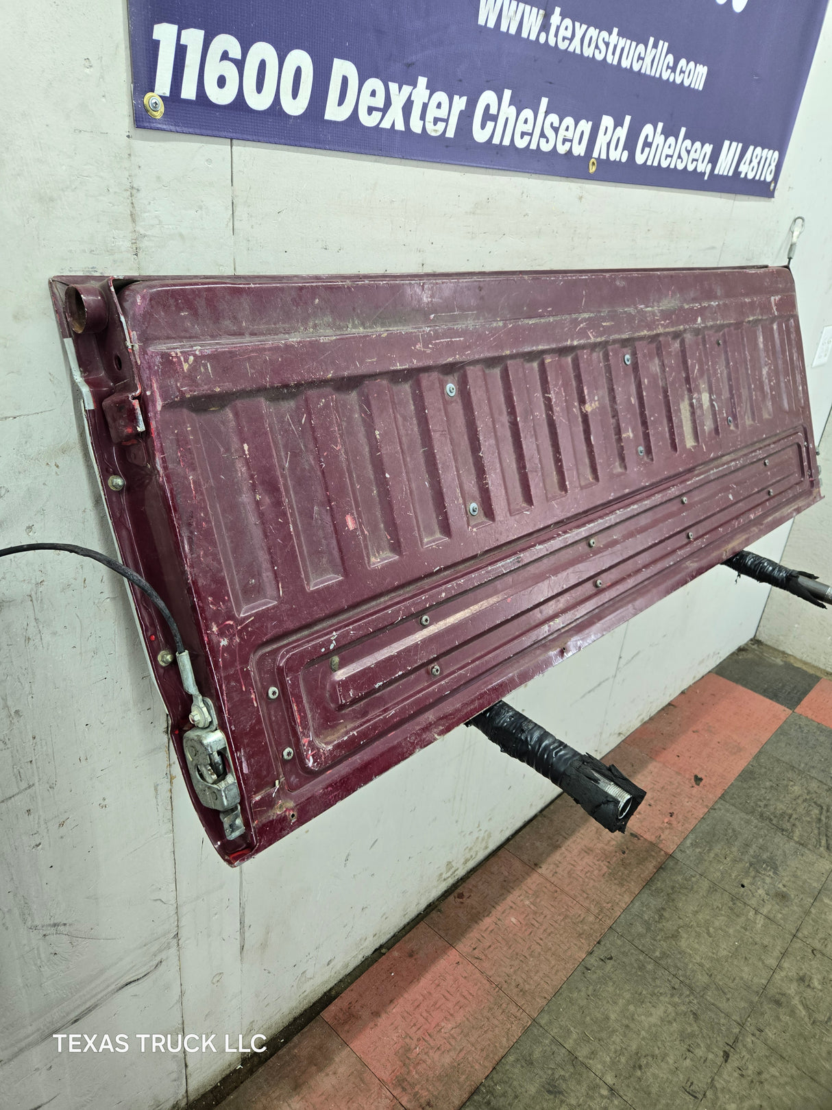 1980-1997 Bullnose / Bricknose / OBS Ford F100 F150 F250 F350 Tailgate