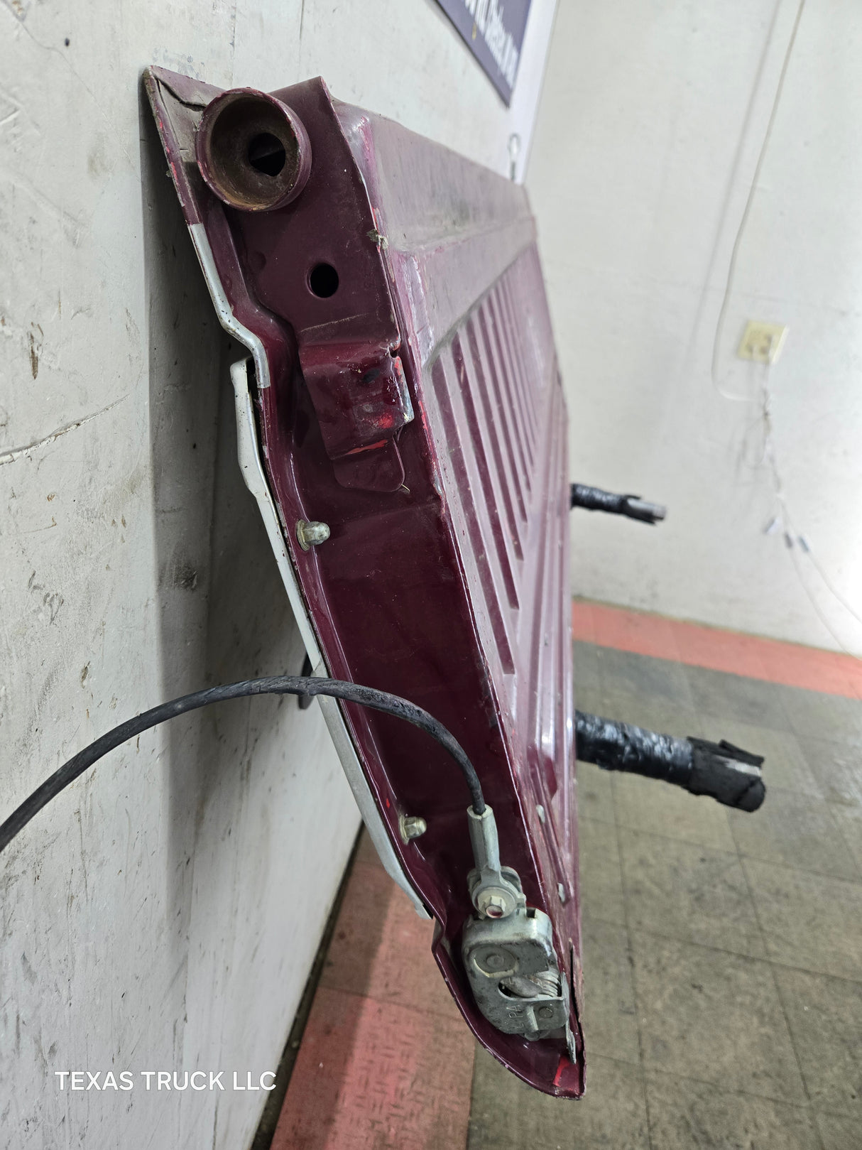 1980-1997 Bullnose / Bricknose / OBS Ford F100 F150 F250 F350 Tailgate