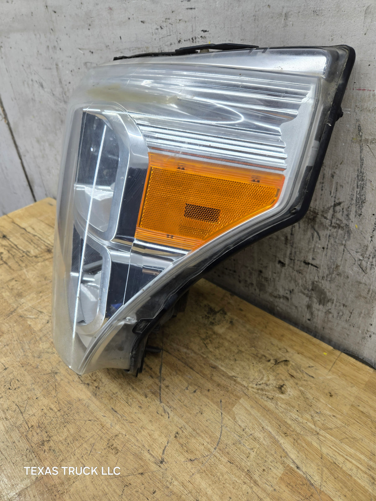 2011-2016 Ford Super Duty F250 F350 F450 F550 LH Driver Side Headlight 6.7L Power Stroke 6.2L Gas BC34-13006-A