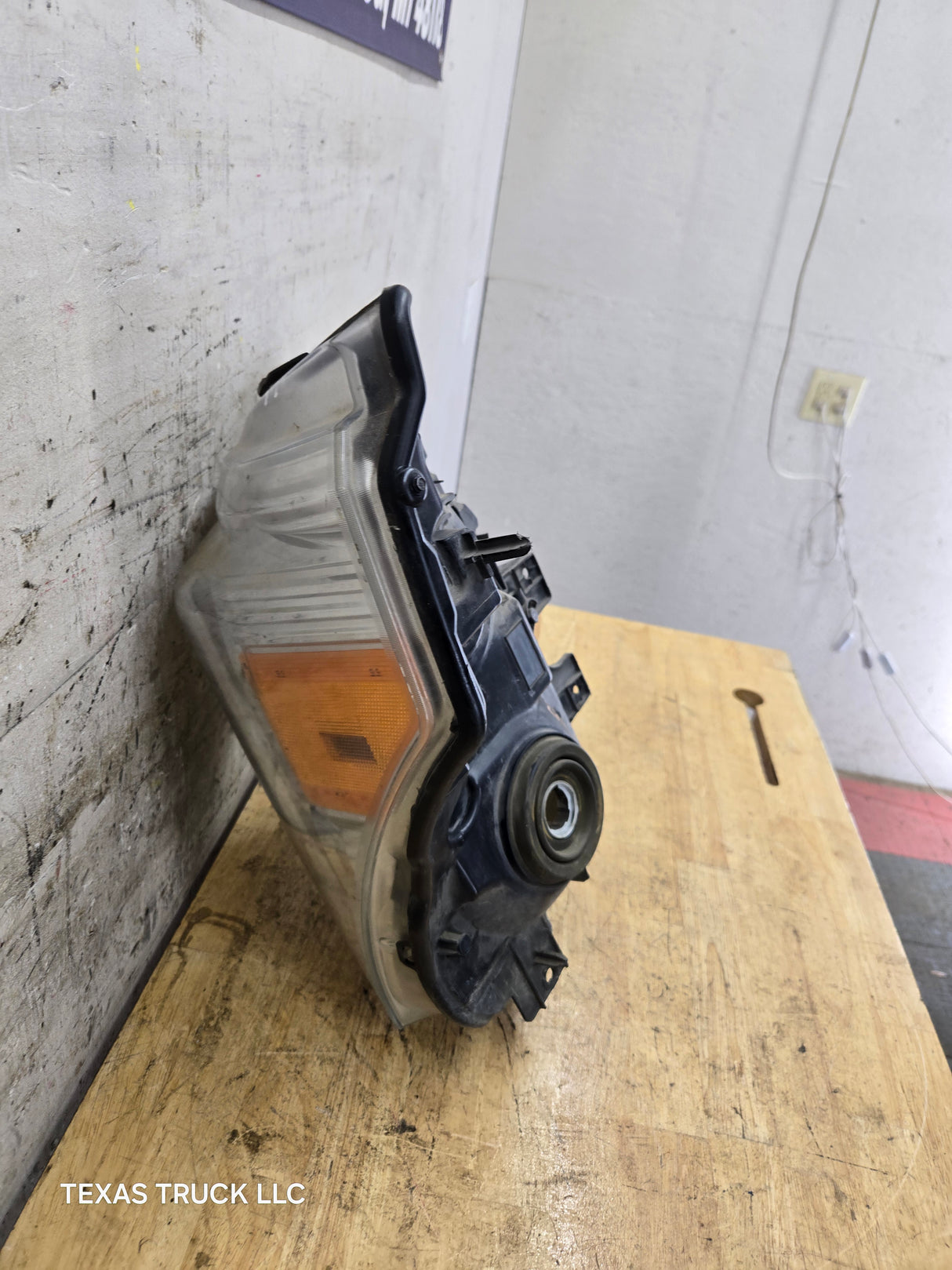 2011-2016 Ford Super Duty F250 F350 F450 F550 LH Driver Side Headlight 6.7L Power Stroke 6.2L Gas BC34-13006-A