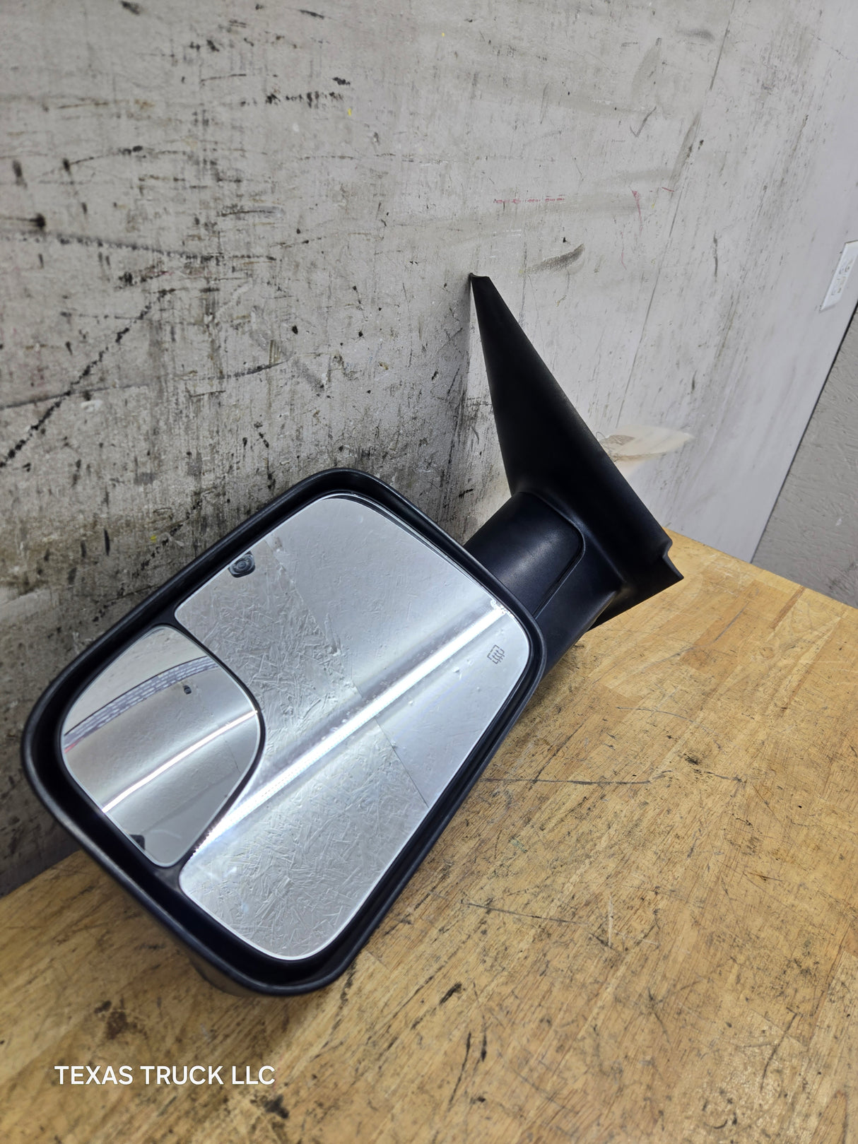 2002-2008 Dodge Ram 3rd Gen 1500 2500 3500 LH Driver Side Tow Mirror Power Adjust