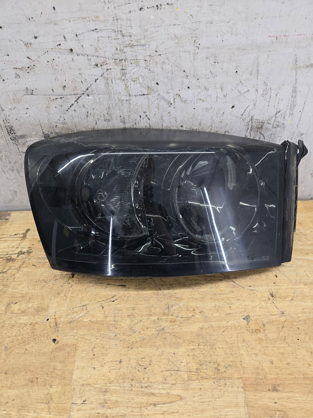 2006-2008 Dodge Ram 3rd Gen 1500 2500 3500 Smoked Headlight Pair