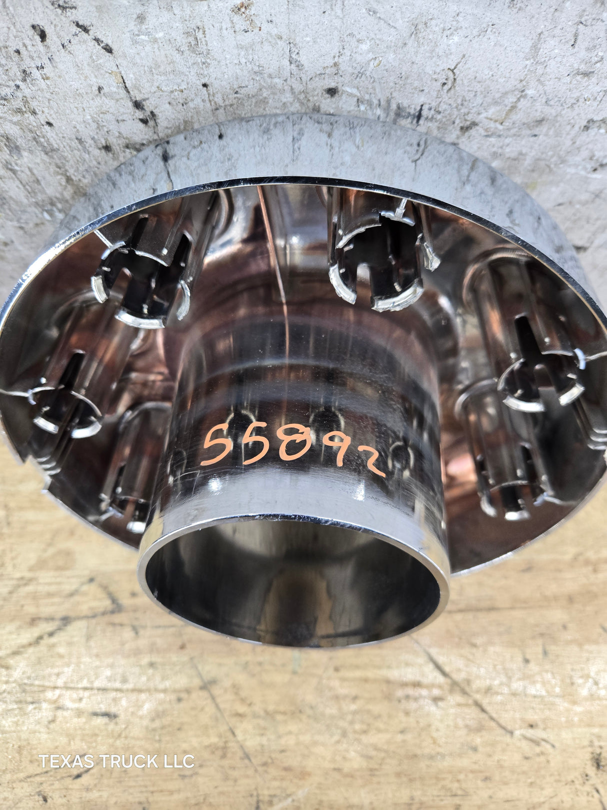 2008-2016 Ford Super Duty F350 Front DUALLY Hub Cap Chrome Center Cap 4x4 8 LUG