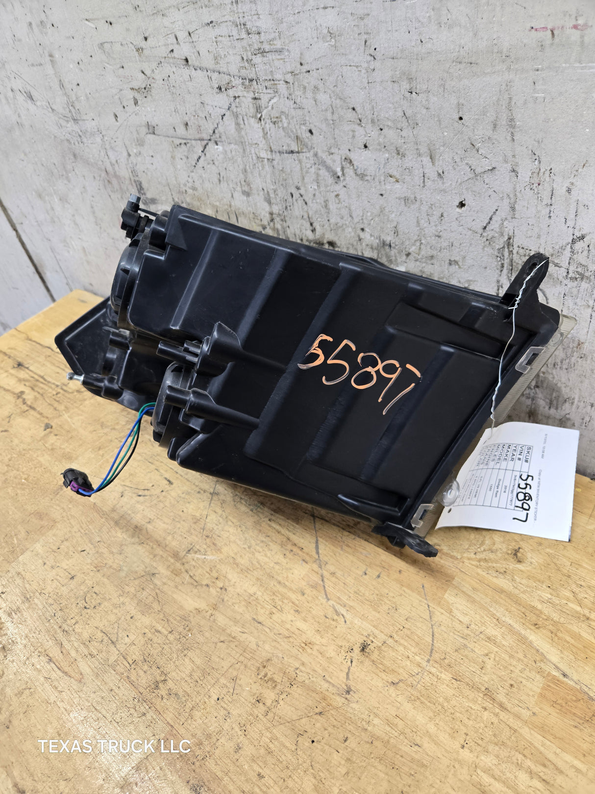 2013-2024 Dodge Ram 4th gen 1500 2500 3500 LH Driver Side Headlight