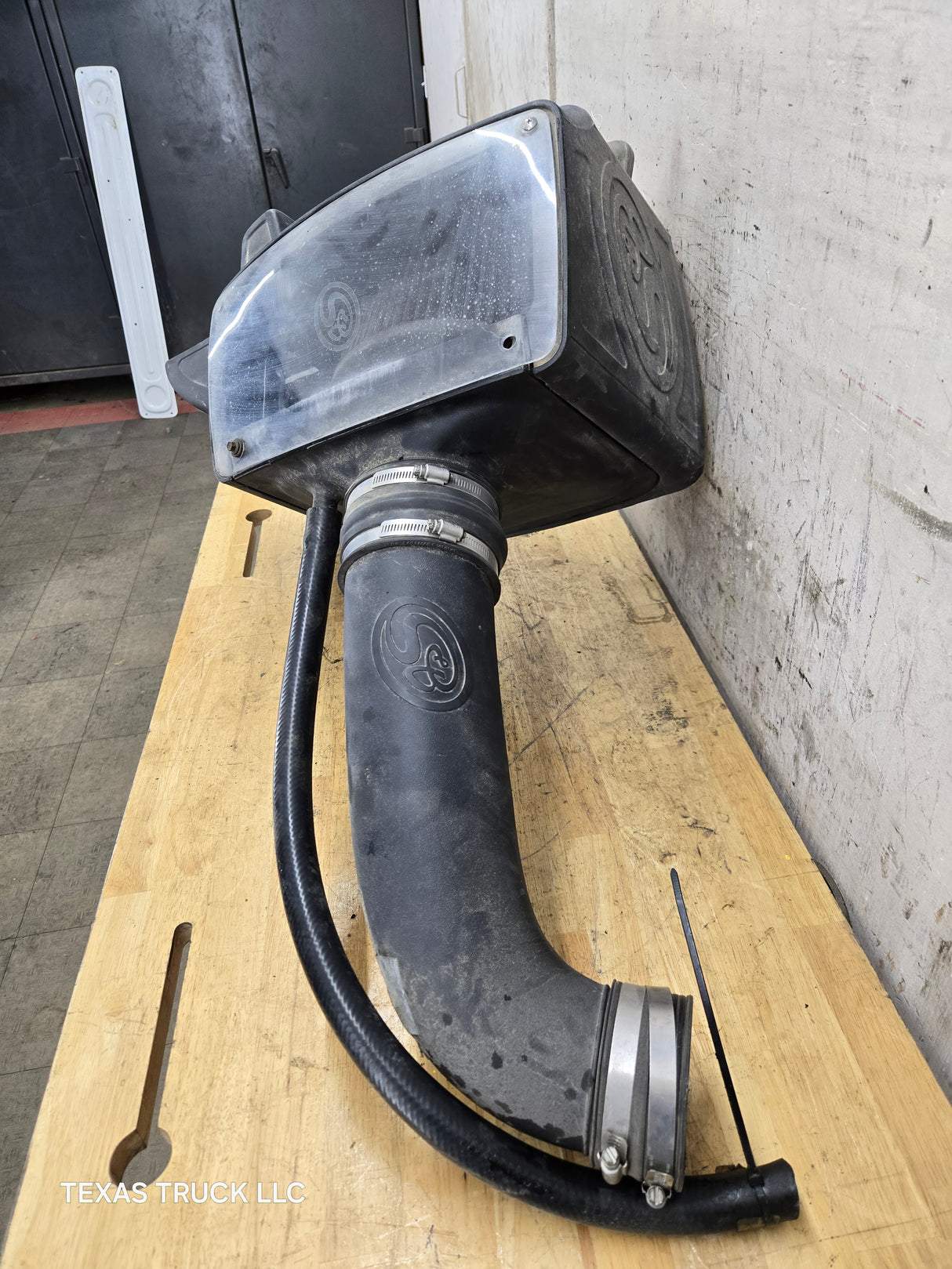 2004-2008 Dodge Ram 1500 5.7L S&B Performance Air Intake Box Used