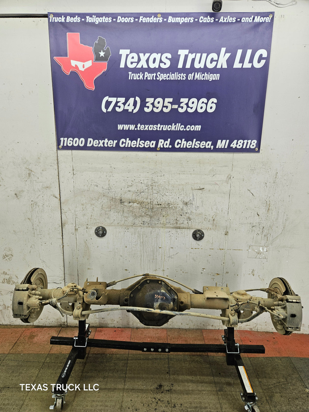 2009-2010 Dodge Ram 1500 3.92 9.25" Ratio OEM Rear Axle Rear End 4th Gen