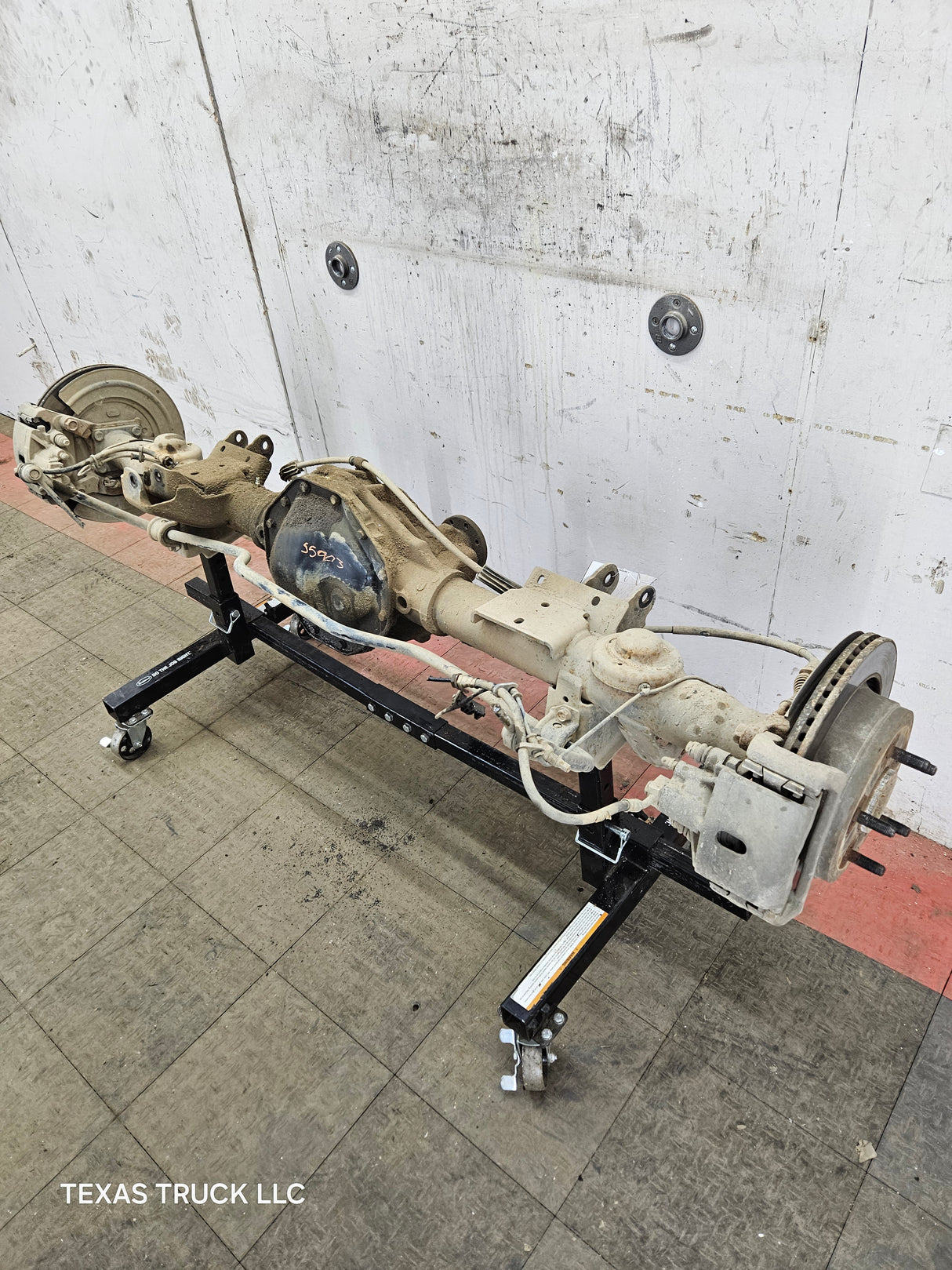 2009-2010 Dodge Ram 1500 3.92 9.25" Ratio OEM Rear Axle Rear End 4th Gen