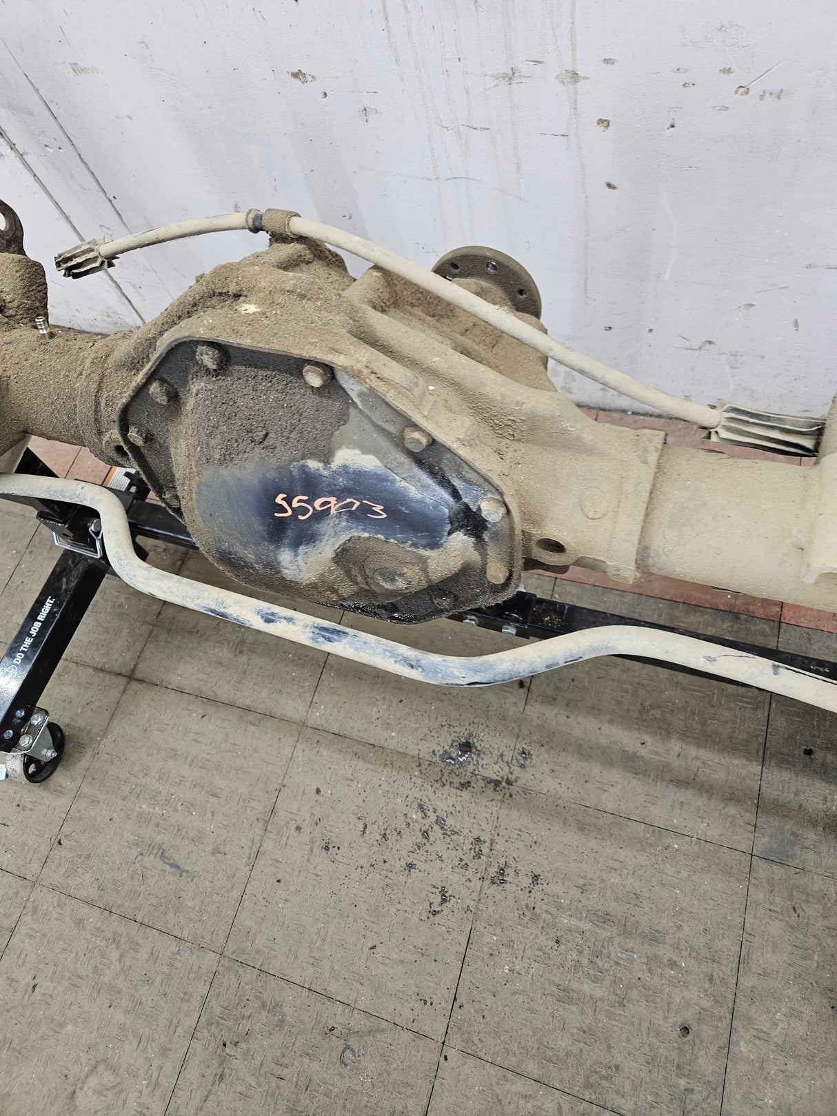 2009-2010 Dodge Ram 1500 3.92 9.25" Ratio OEM Rear Axle Rear End 4th Gen