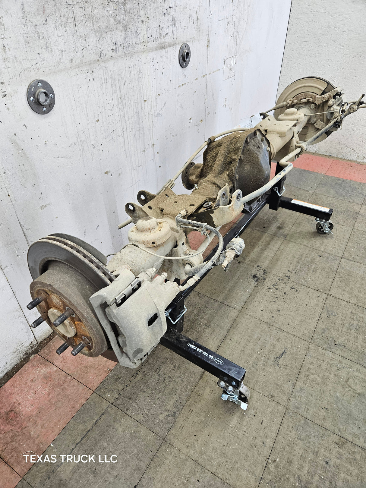 2009-2010 Dodge Ram 1500 3.92 9.25" Ratio OEM Rear Axle Rear End 4th Gen