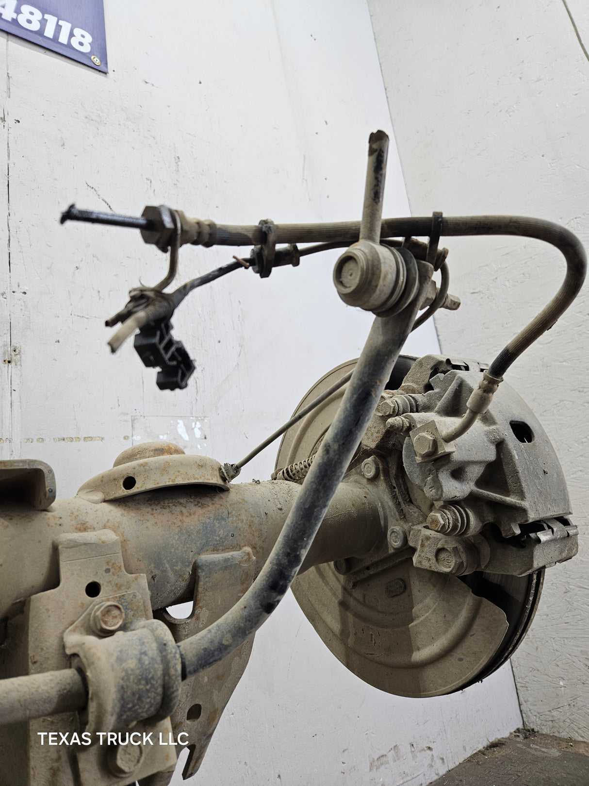 2009-2010 Dodge Ram 1500 3.92 9.25" Ratio OEM Rear Axle Rear End 4th Gen