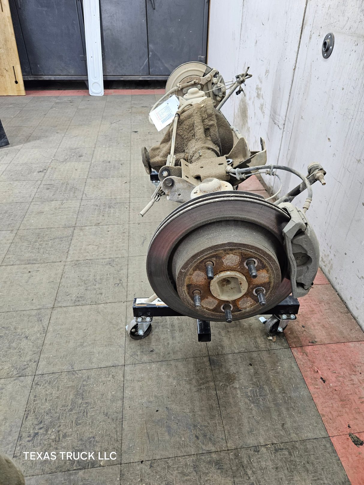 2009-2010 Dodge Ram 1500 3.92 9.25" Ratio OEM Rear Axle Rear End 4th Gen