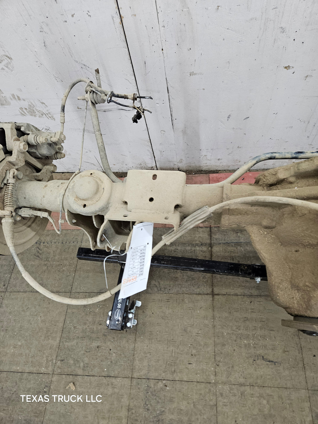 2009-2010 Dodge Ram 1500 3.92 9.25" Ratio OEM Rear Axle Rear End 4th Gen