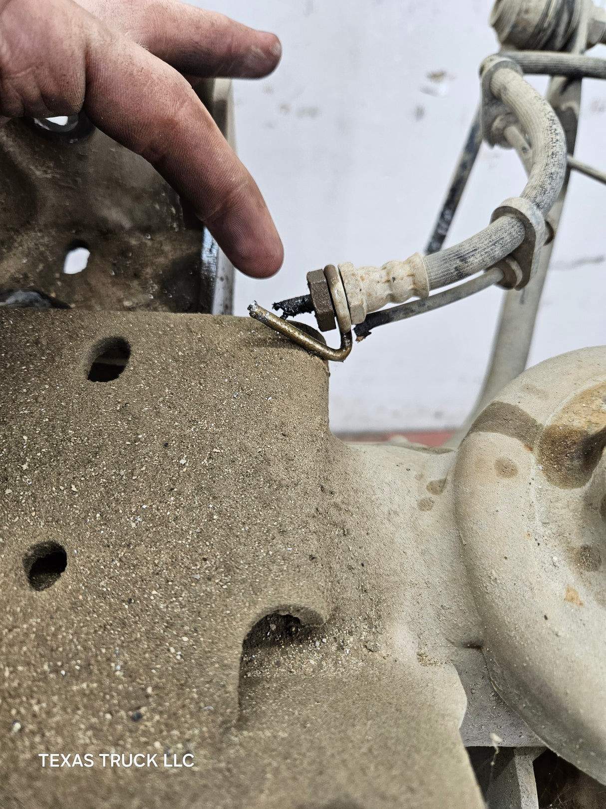 2009-2010 Dodge Ram 1500 3.92 9.25" Ratio OEM Rear Axle Rear End 4th Gen