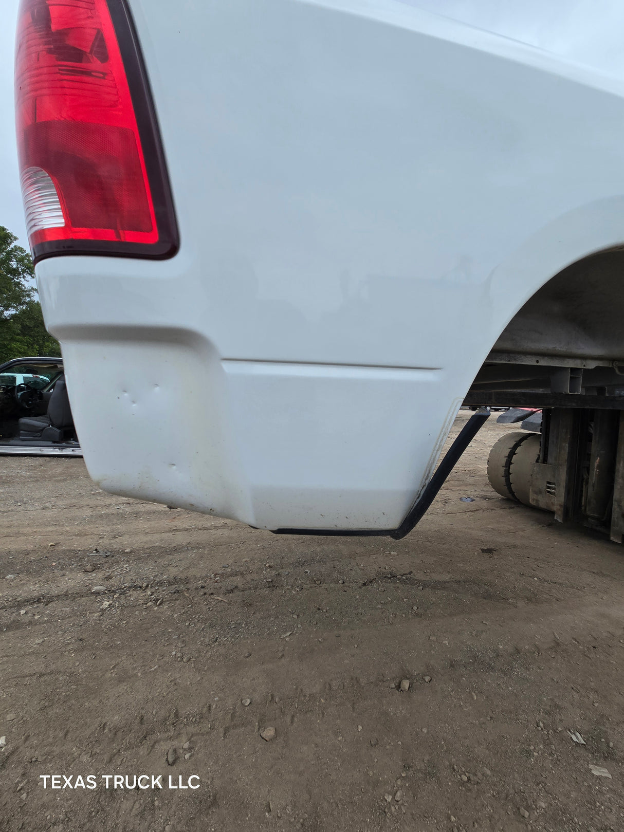 2009-2018 Dodge Ram 1500 4th gen 5' 7" Short Truck Bed - White