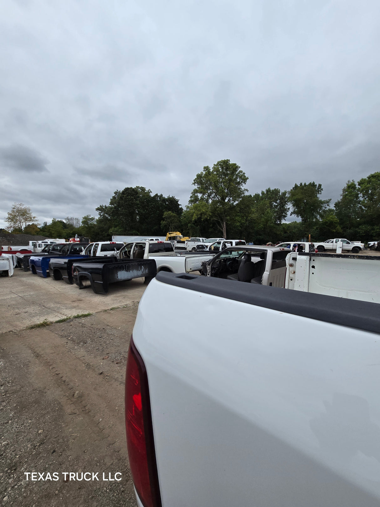 2009-2018 Dodge Ram 1500 4th gen 5' 7" Short Truck Bed - White