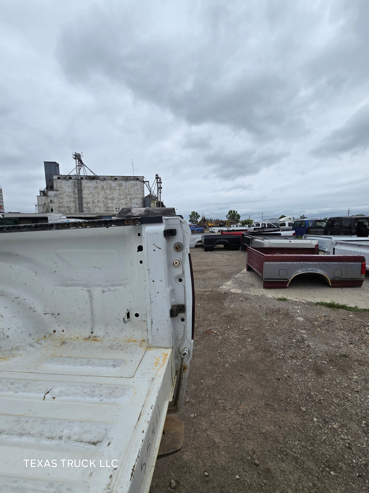 2009-2018 Dodge Ram 1500 4th gen 5' 7" Short Truck Bed - White