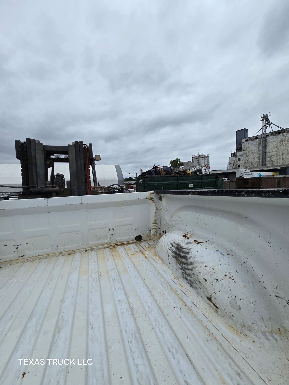 2009-2018 Dodge Ram 1500 4th gen 5' 7" Short Truck Bed - White