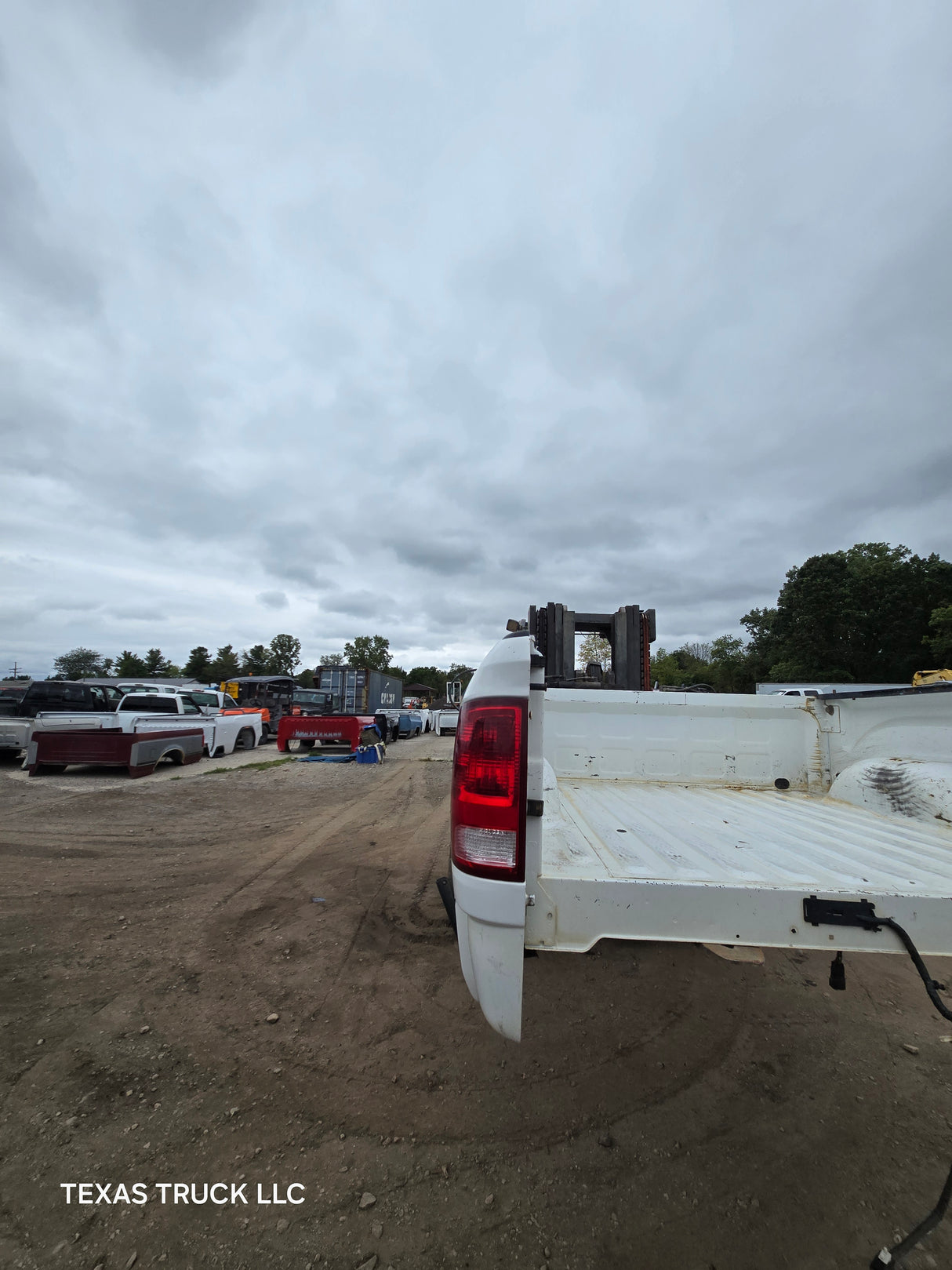 2009-2018 Dodge Ram 1500 4th gen 5' 7" Short Truck Bed - White