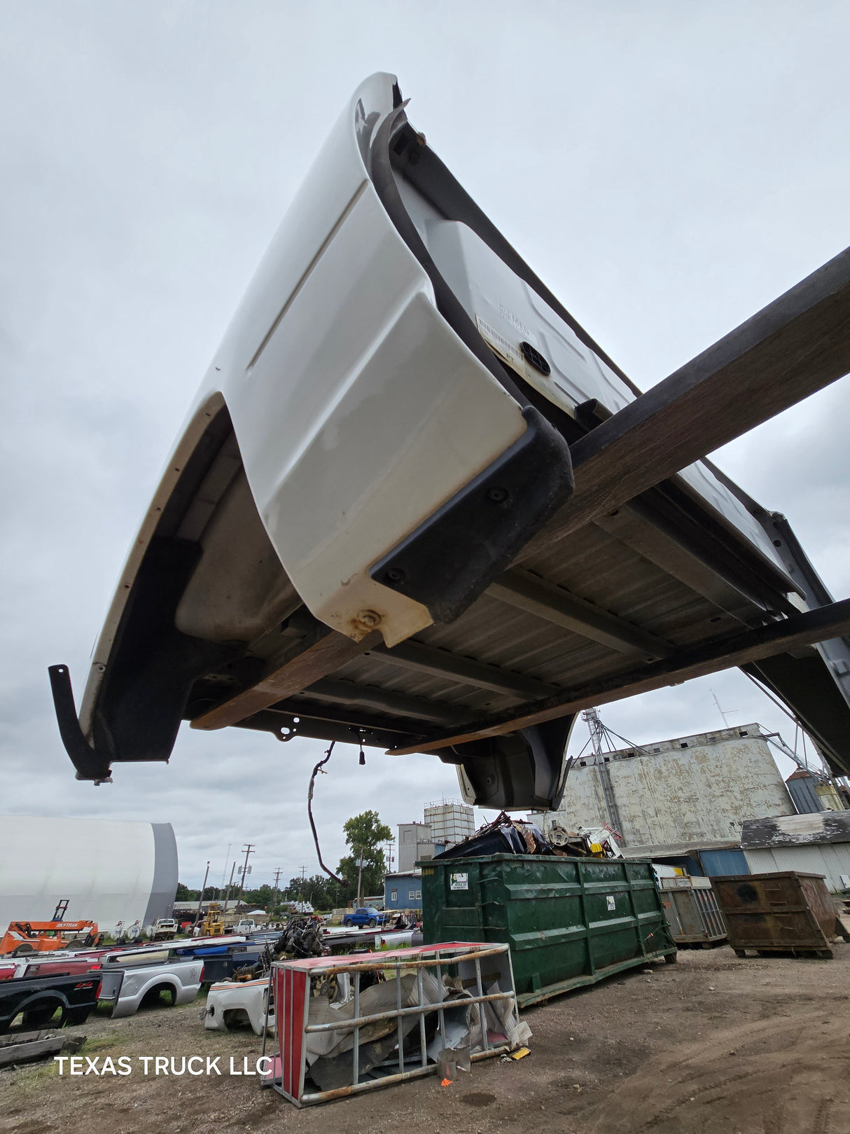 2009-2018 Dodge Ram 1500 4th gen 5' 7" Short Truck Bed - White