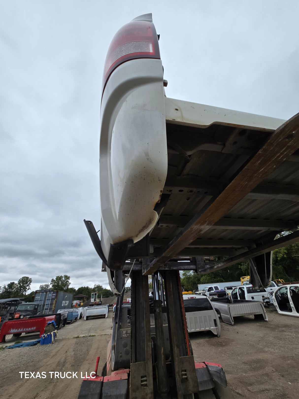 2009-2018 Dodge Ram 1500 4th gen 5' 7" Short Truck Bed - White
