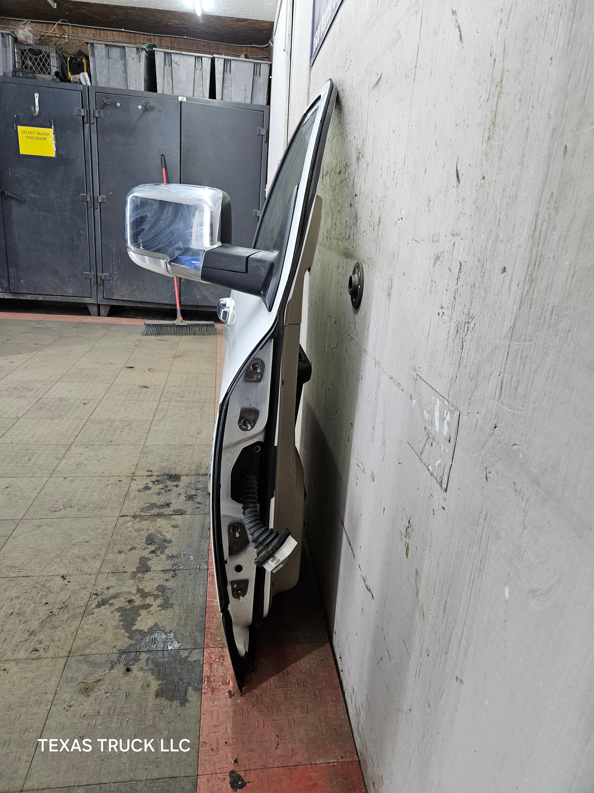 2009-2018 Dodge Ram 4th Gen Passenger Side RH Front Quad Crew Cab Door 1500 2500 3500 4500 5500 - Bright White Clear Coat & Pebble Beige/Bark Brown