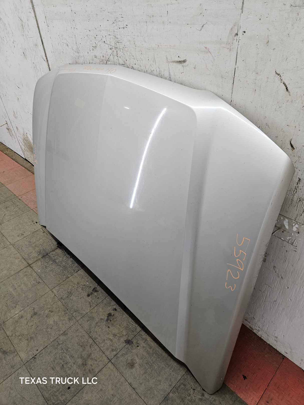 2003-2006 Chevrolet Silverado 1500 2500 'Cateye' Hood