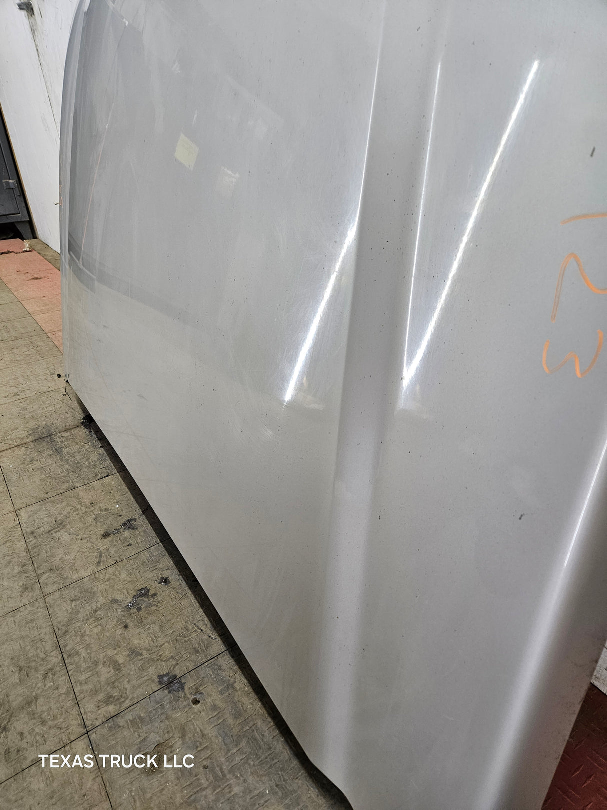 2003-2006 Chevrolet Silverado 1500 2500 'Cateye' Hood